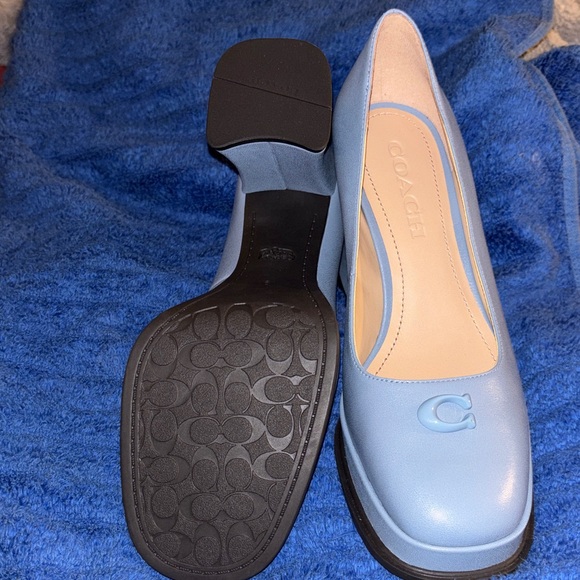 Coach Women's Light Blue Leather Heels - Picture 2 of 2